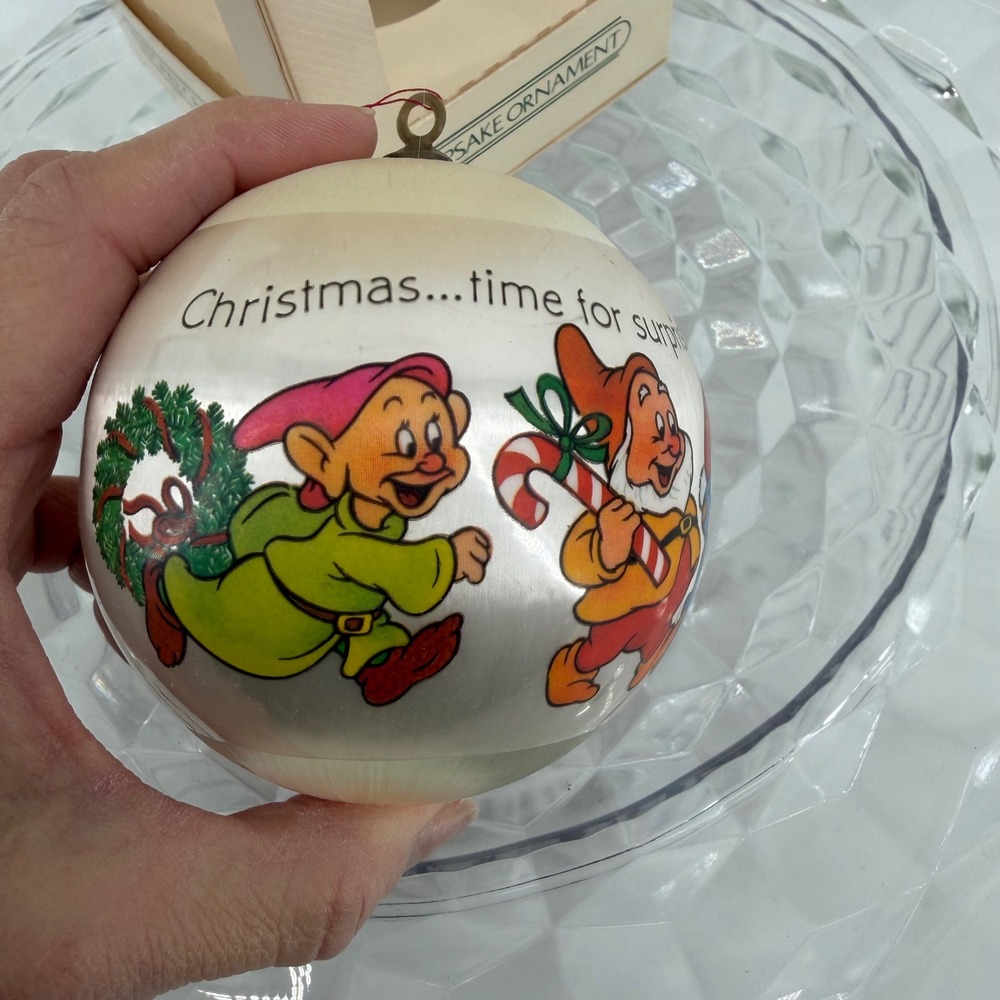 Hallmark Keep Disney 1982 Unbreakable Satin Ornament Snow White Dwarfs Christmas - Picture 3 of 7